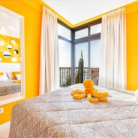 Pulpo Amarillo بلايا ديل إنغلز